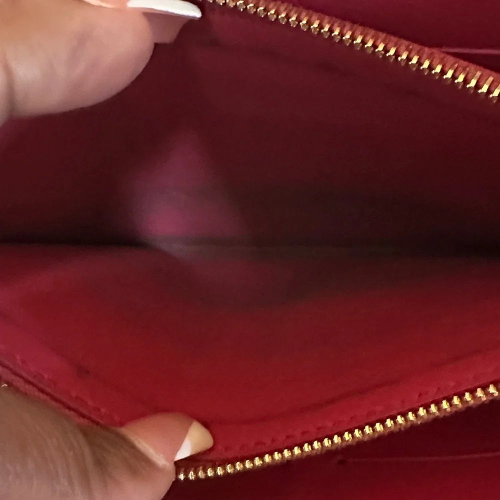 Louis Vuitton Taurillon Capucines Wallet Black Leather Wallet - Picture 10 of 13